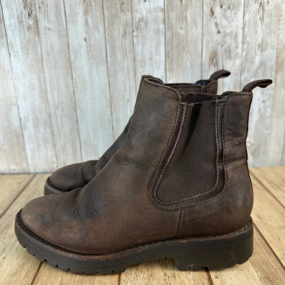 Thursday Everyday‎ Leather Brown Ankle Boots Chelsea Lug Chunky Sole Size 5 US